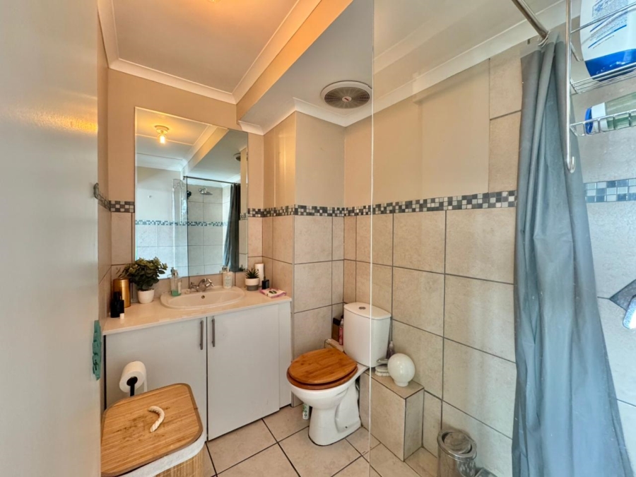 1 Bedroom Property for Sale in Woodstock Western Cape